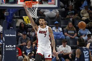 斯波：韦尔表现非常出色 看到他做出这样回应感到很欣慰